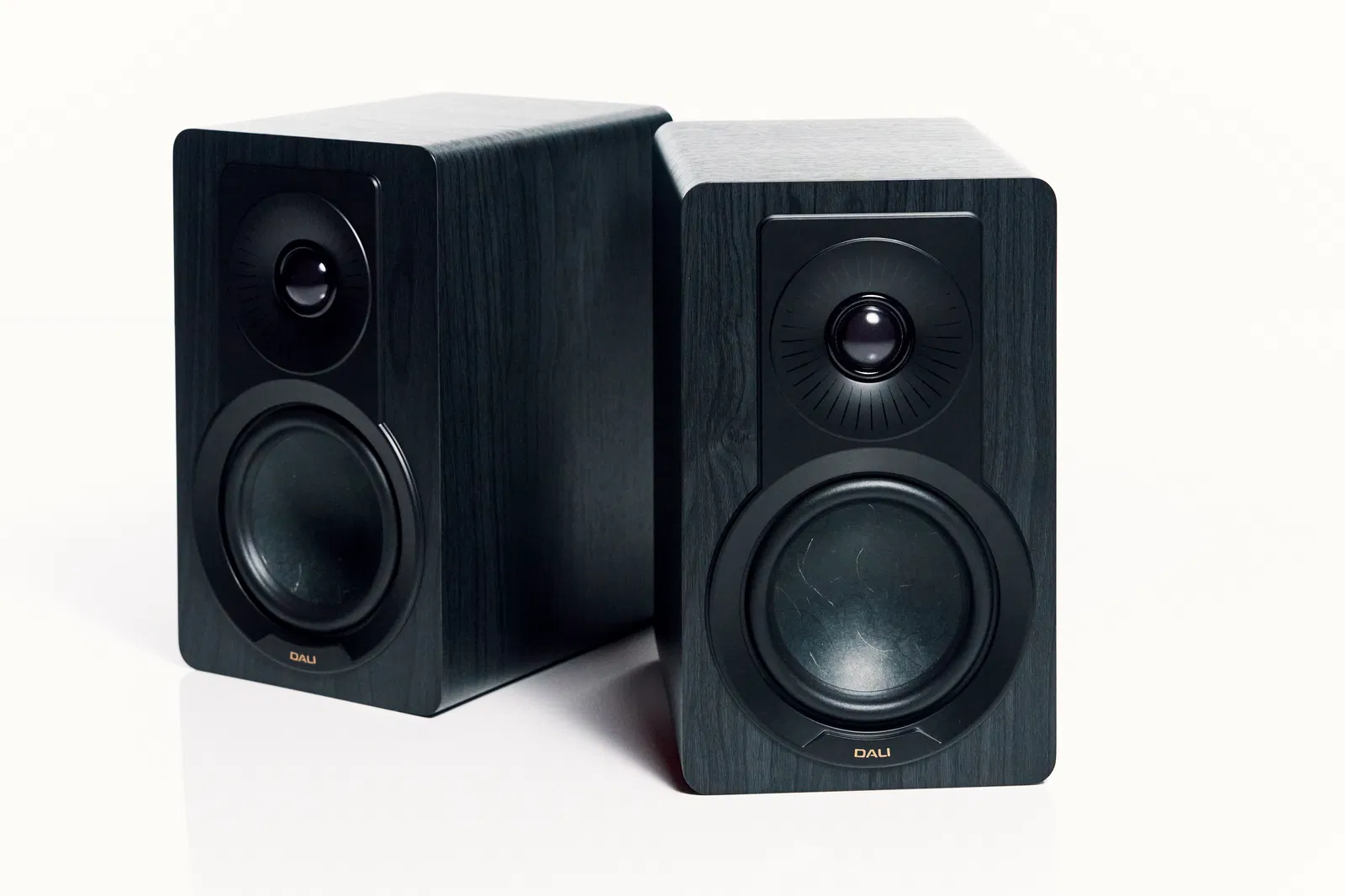 Comment choisir des enceintes Hi-Fi en 2026 selon votre espace et vos préférences sonores 6 Comment choisir des haut-parleurs Hi-Fi en 2026 en fonction de votre pièce et votre façon d'écouter