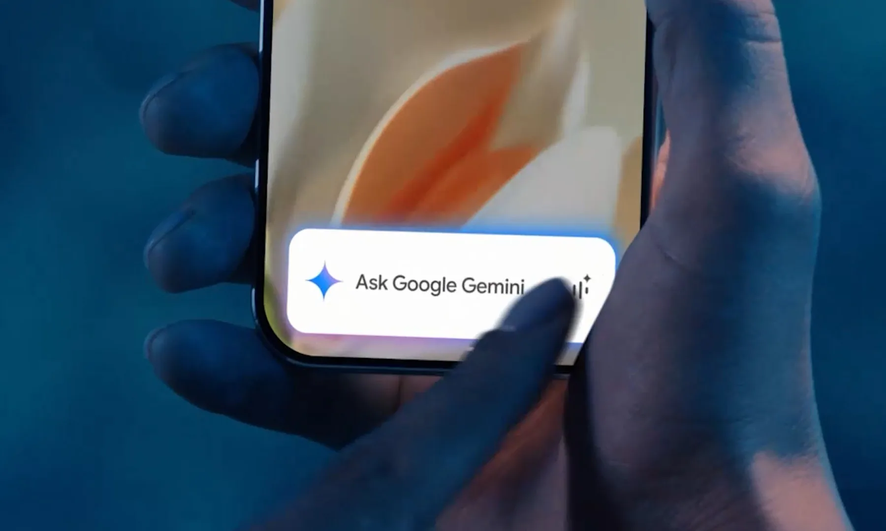 Android lance de nouvelles fonctionnalités d'IA Gemini, une recherche plus intelligente et une protection anti-arnaques renforcée 3 Google Gemini sur téléphone