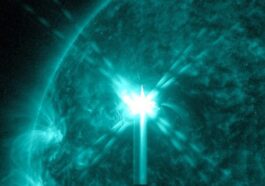 Alerte à une tempête solaire le 5 février : un expert révèle pourquoi elle pourrait être plus intense que prévu 59 Le puissant éclat de classe X 8.1 du 2 février 2026. La tempête solaire prévue est associée à la CME projetée par l'explosion. Crédit : NASA/SDO/AIA