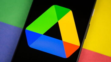 La dossier de téléchargements Android sera sauvegardé sur Google Drive... mais attention ! 22 Le dossier Téléchargements d'Android aura également une sauvegarde sur Google Drive... mais avec une restriction