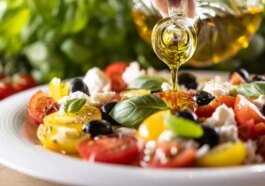Un plat inspiré par le régime méditerranéen, au centre d'une étude qui a suivi plus de 100 000 femmes pendant plus de 20 ans / Crédit : iStock