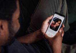 Se acercan las fiestas y la ciencia cuestiona el efecto de las apps de citas en la salud mental