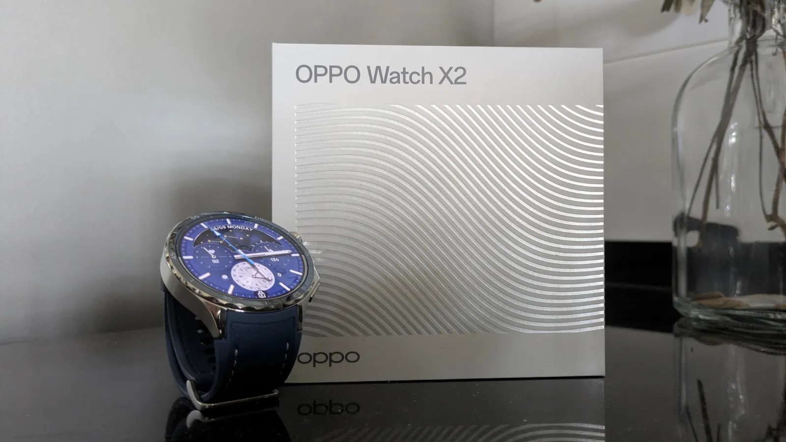 Les meilleurs montres Wear OS pour une expérience exceptionnelle de haute qualité 6 Pantalla y caja del OPPO Watch X2