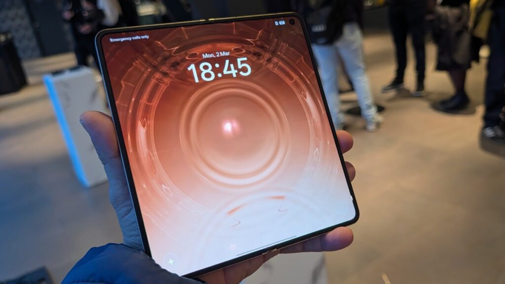 OPPO Find N6 pliant, écran invisible