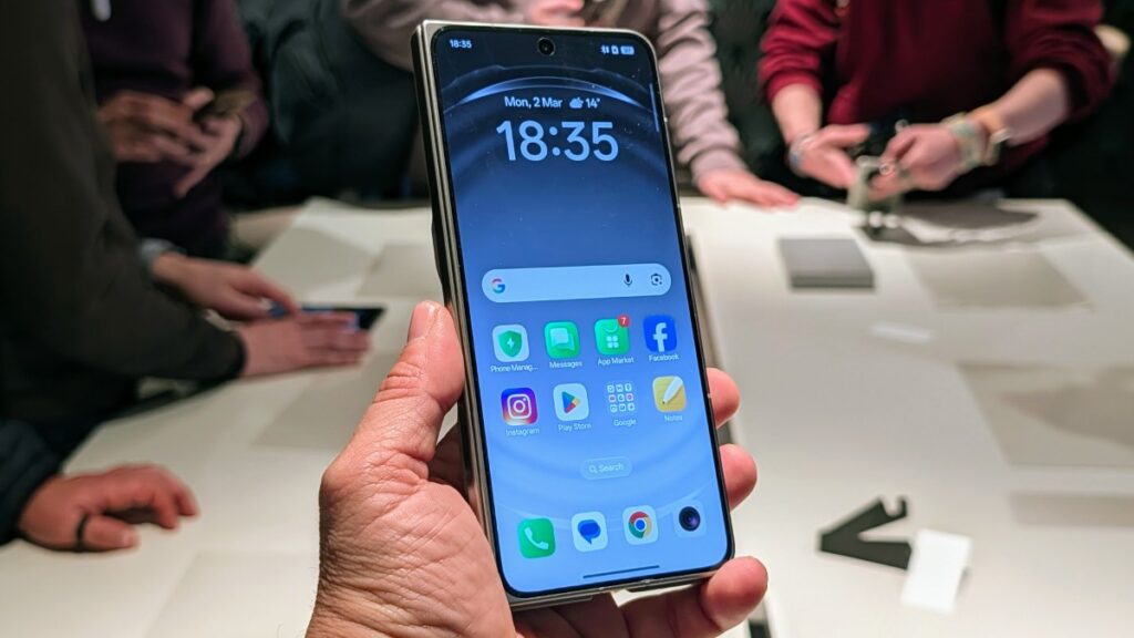 OPPO Find N6 pliant, écran invisible