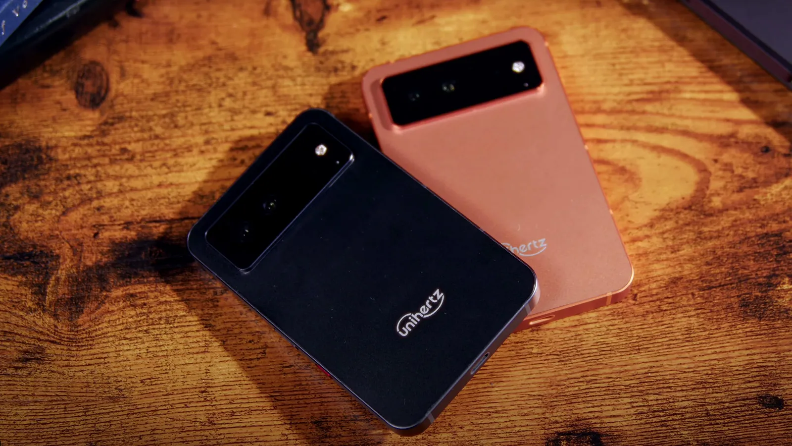 Ce n'est pas un BlackBerry, c'est encore mieux : un smartphone Android avec clavier physique qui cartonne en précommandes 5 Partie arrière du Unihertz Titan 2 Elite
