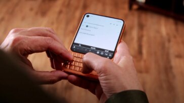 Ce n'est pas un BlackBerry, c'est encore mieux : un smartphone Android avec clavier physique qui cartonne en précommandes 2 Ce n'est pas un BlackBerry, c'est encore mieux : un smartphone Android avec clavier physique qui cartonne en précommandes