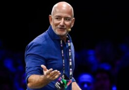 Jeff Bezos : "Choisir uniquement ce qui fonctionne, c'est rater de nombreuses occasions" 23 Jeff Bezos: "Si decides que solo vas a hacer las cosas que sabes que van a funcionar, vas a dejar muchas oportunidades en la mesa"