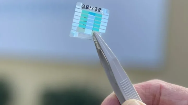 Rechargez plus vite que vous ne faites le plein : la nouvelle batterie qui s'alimente à la vitesse de l'éclair 2 Rechargez plus vite que vous ne faites le plein.webp