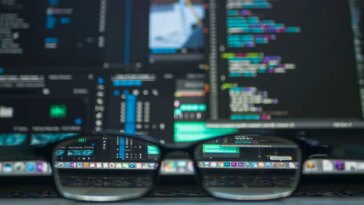 Salt Typhoon : un groupe de hackers chinois s'attaque à plus de 200 géants des télécoms et du net 23 Salt Typhoon, un grupo hacker chino, ha hackeado a más de 200 compañías de telecomunicaciones y gigantes del internet mundial