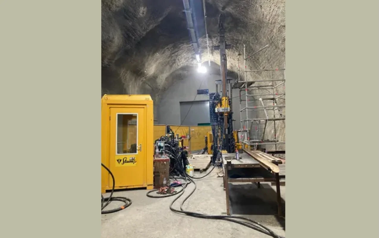 Plateforme de perforation dans le laboratoire souterrain de Mont Terri