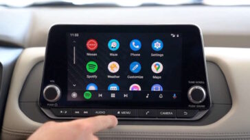 YouTube débarque sur Android Auto, mais pas comme vous l'imaginiez 15 YouTube débarque sur Android Auto, mais pas comme vous l'imaginiez