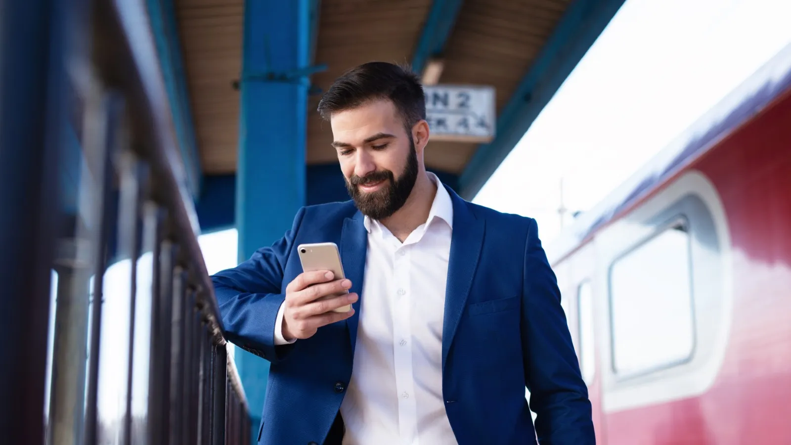 Tu voyages en AVE ? Alors, tu dois désactiver le 5G de ton smartphone immédiatement