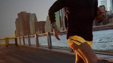 3 montres connectées dont la batterie ne s'épuisera jamais grâce à l'énergie solaire 21 3 montres connectées dont la batterie ne s'épuisera jamais grâce à l'énergie solaire