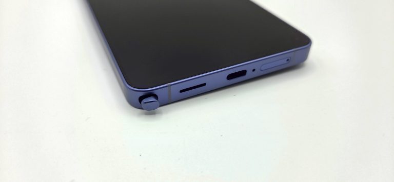 Mon premier Samsung Galaxy Ultra : Pas si intimidant que ça ! 3 Le S-Pen offre beaucoup de plaisir, que ce soit pour dessiner ou écrire.