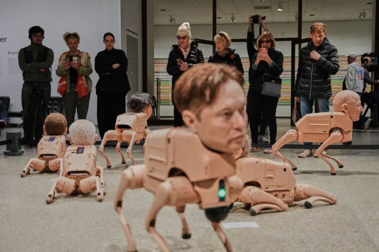 Des chiens robots avec des têtes de Musk et Zuckerberg errent dans une galerie pour une nouvelle exposition 1 Des chiens robots avec des têtes de Musk et Zuckerberg errent dans une galerie pour une nouvelle exposition