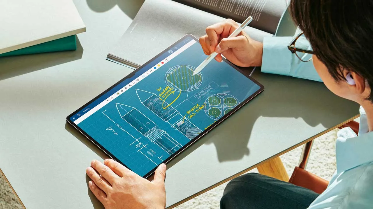 5 tablettes grandes, mais légères, qui ne fatiguent pas après des heures d'utilisation 3 Samsung Galaxy Tab S9