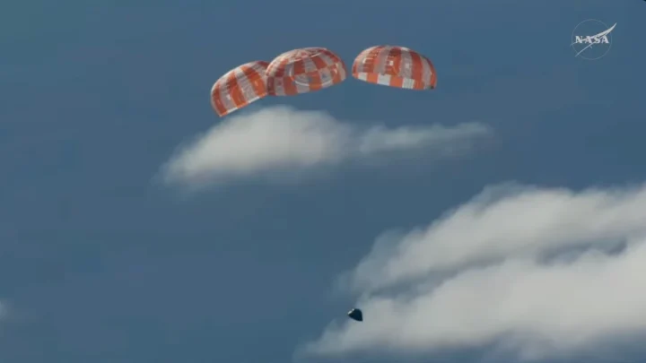Artemis II est rentré triomphalement sur Terre 2 Artemis II est rentre triomphalement chez lui