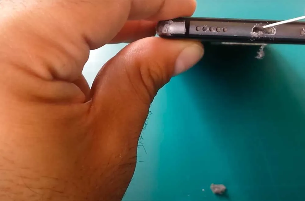 nettoyer port usb