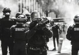 Le chef roumain d'un réseau de swatting en ligne condamné à 4 ans de prison