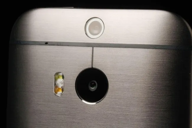 Le problème de la caméra des smartphones modernes dont personne ne parle 2 Camara doble HTC One (M8)