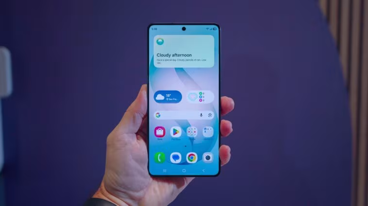 Le Galaxy S26 FE se dévoile déjà et Samsung aurait résolu son principal problème 1 Le puissant Samsung Galaxy S26 Plus est en baisse de 437 euros sur Rakuten