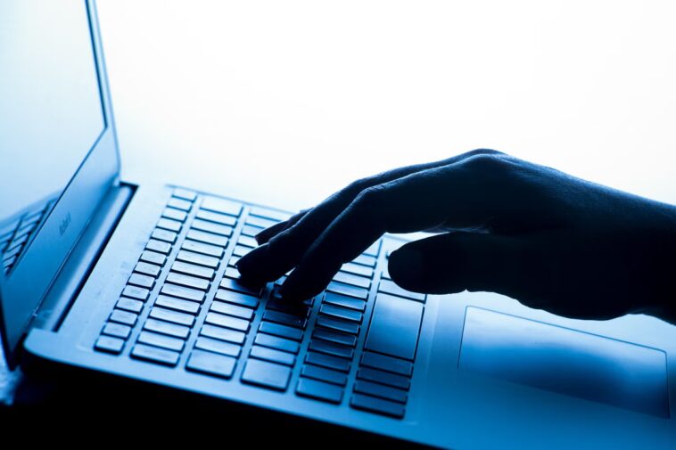Ofcom amende un forum en ligne sur le suicide lié à plus de 130 morts au Royaume-Uni 1 Ofcom amende un forum en ligne sur le suicide lié à plus de 130 morts au Royaume-Uni