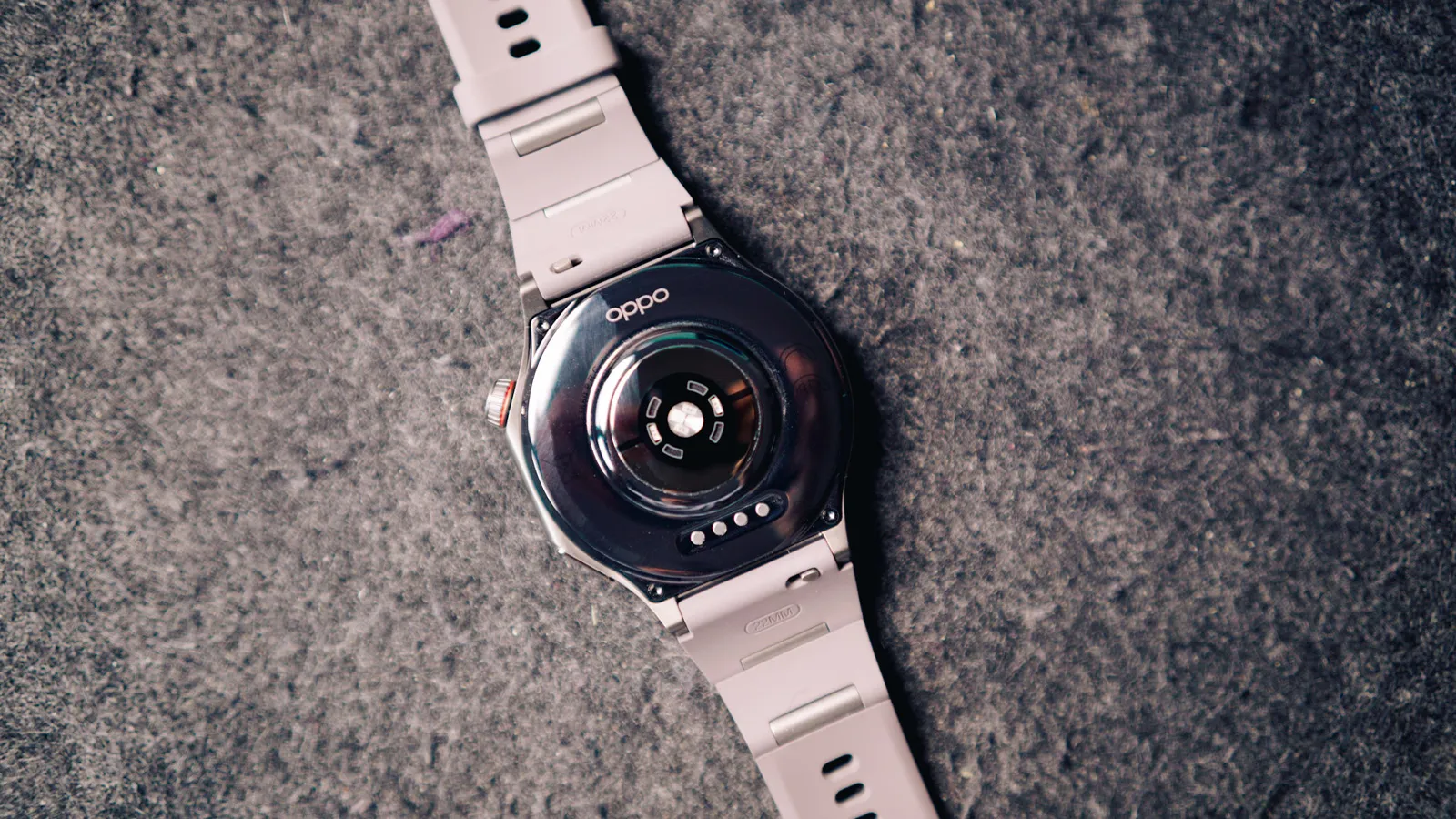 Ne vous achetez pas une montre connectée si vous avez des tatouages 2 Sensores du OPPO Watch X3
