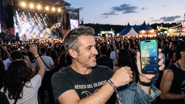 J'ai survécu à un festival de trois jours sans recharger mon téléphone Voici mon secret 1 J'ai survécu à un festival de trois jours sans recharger mon téléphone Voici mon secret