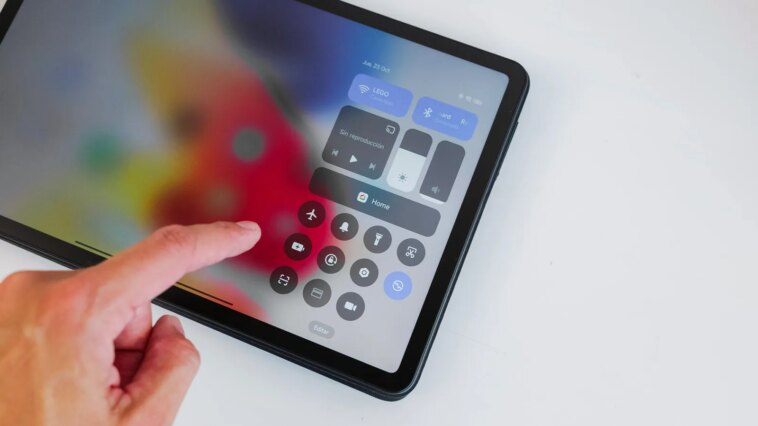 Les tablettes pour regarder la Coupe du monde à la piscine ou à la plage 1 Les tablettes pour regarder la Coupe du monde à la piscine ou à la plage