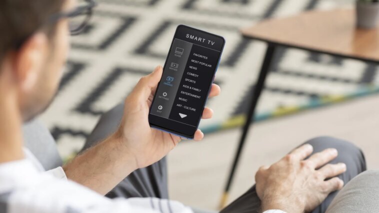 J'ai économisé des centaines d'euros en piles grâce à ce vieux smartphone que j'avais dans le tiroir. Maintenant c'est ma télécommande universelle 1 J'ai économisé des centaines d'euros en piles grâce à ce vieux smartphone que j'avais dans le tiroir. Maintenant c'est ma télécommande universelle