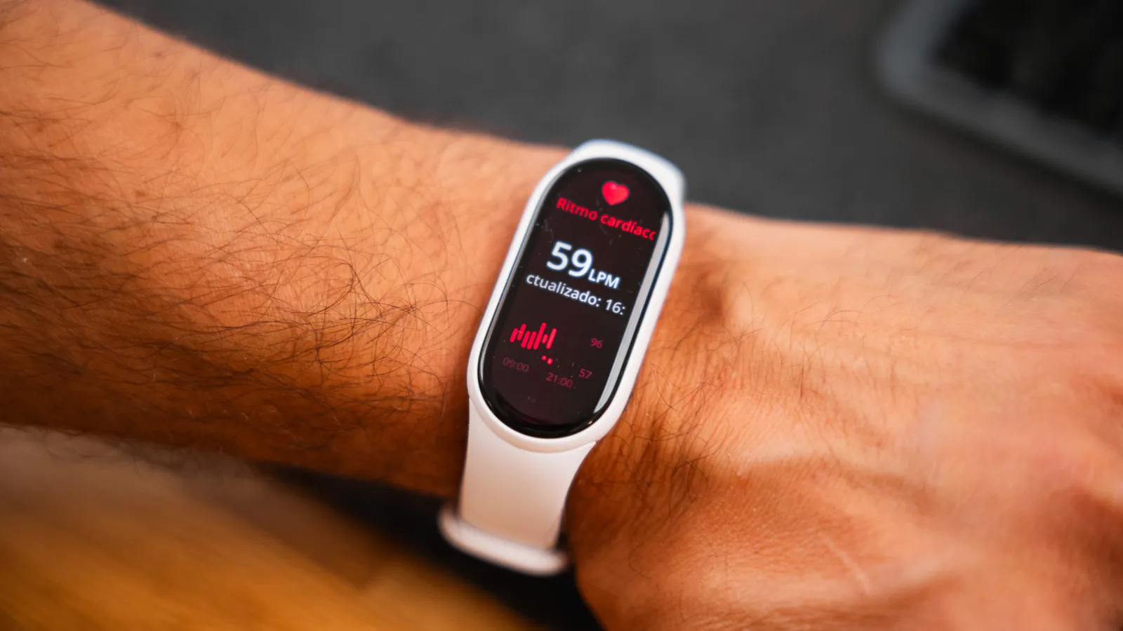 Je voulais une montre connectée pour mesurer ma fréquence cardiaque mais il fallait que je sache ça avant 2 Xiaomi Smart Band 10 mesure le rythme cardiaque