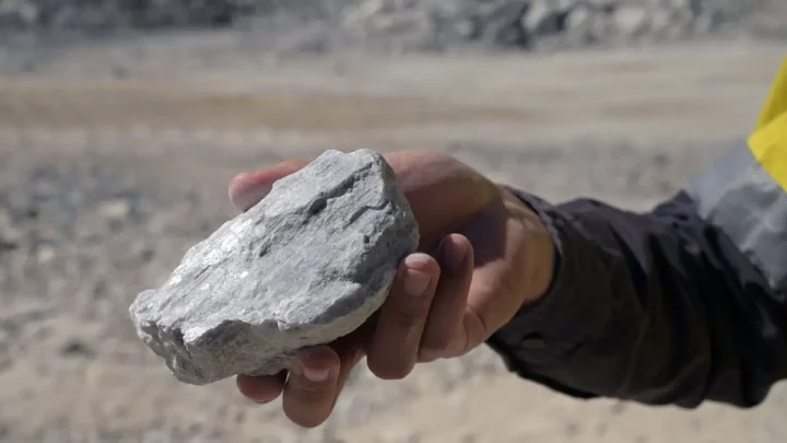 Les géologues découvrent le plus grand gisement de lithium de la planète 3 Les geologues decouvrent le plus grand gisement de lithium de
