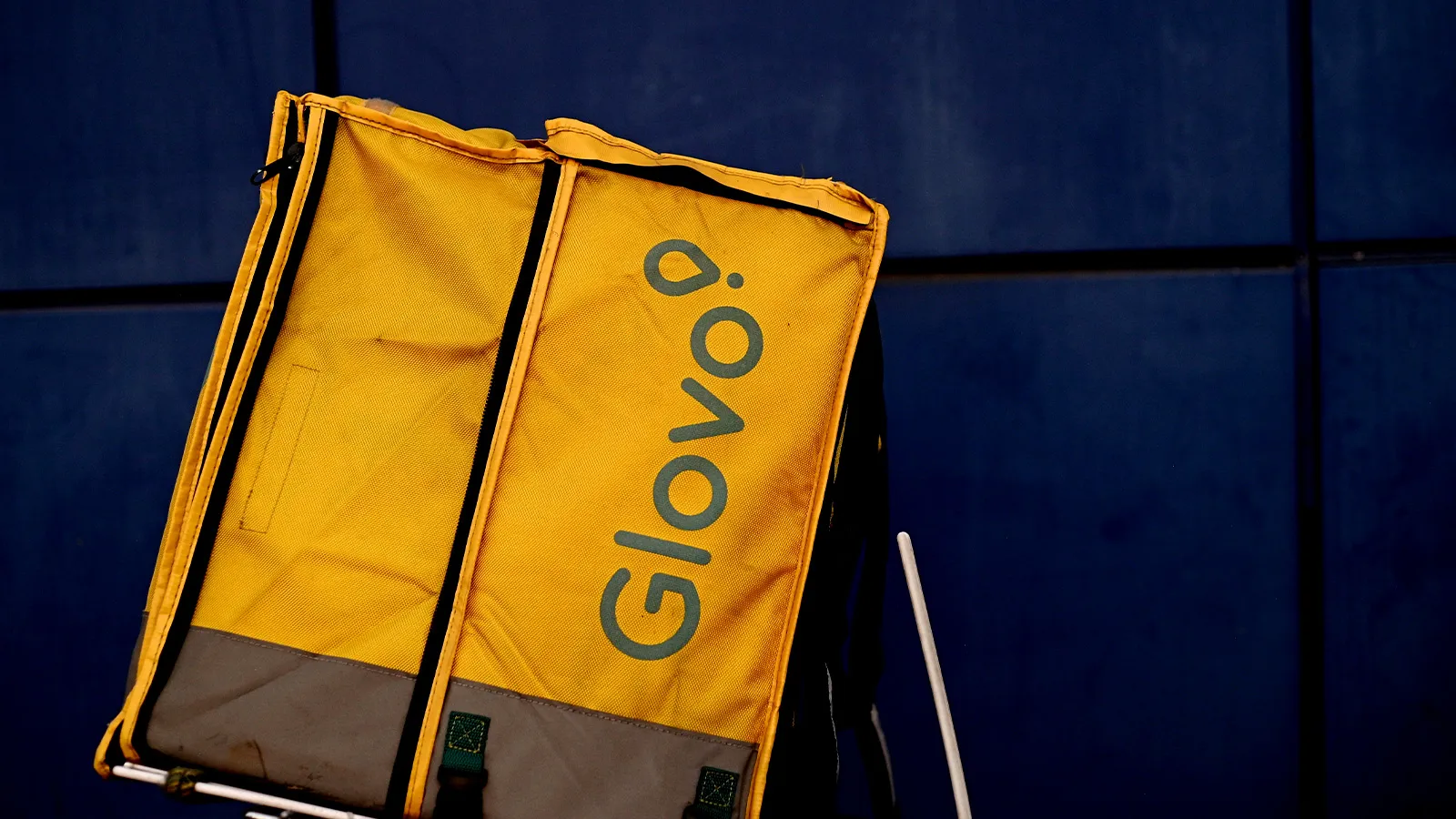 Pourquoi le livreur de Glovo ou Uber Eats reste t il immobile sur la carte 4 Sac à dos d'un livreur Glovo