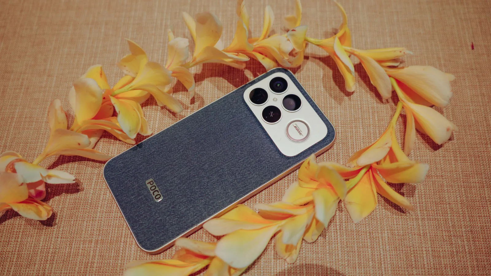 Cela fait deux mois que j'utilise le POCO F8 Ultra et je peine à trouver un meilleur téléphone à 500 euros 2 Design du POCO F8 Ultra