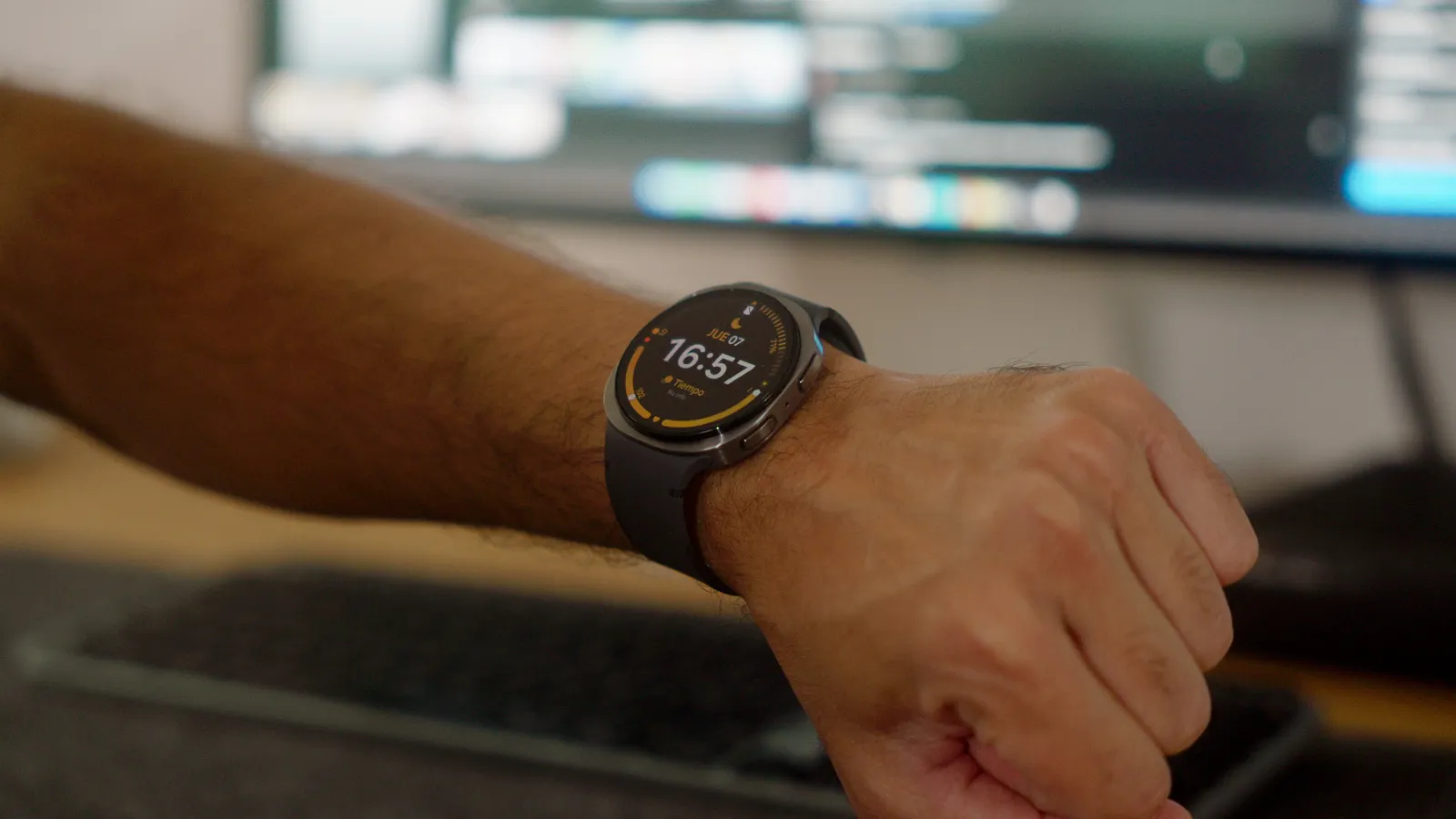 Contrôlez votre Samsung Galaxy Watch sans toucher l'écran 3 gestes cachés qui changent l'utilisation de la montre 2 Design du Samsung Galaxy Watch8