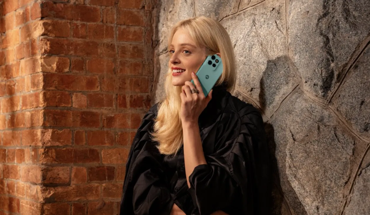 Mobiles tout-terrain qui n'en ont pas l'air élégants et résistants aux chocs 2 Le Motorola Edge 60 Neo, un smartphone fin et résistant