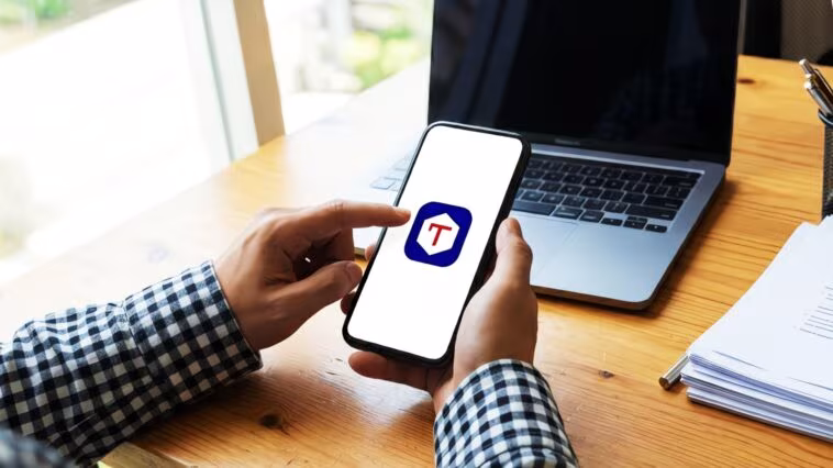 Plus de 73 000 agents de l'État français touchés par la fuite de données de Tchap 1 Plus de 73 000 agents de l'État français touchés par la fuite de données de Tchap
