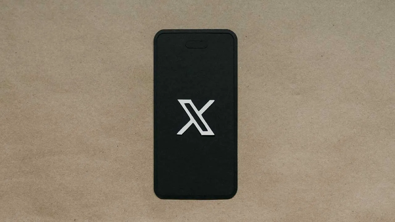 Télécharger n'importe quel GIF depuis X en quelques secondes sur mobile 2 application X sur mobile
