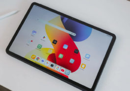 Tablettes avec une batterie de 10 000 mAh ou plus offrant une autonomie de plusieurs jours sans chargeur 71 Tablettes avec une batterie de 10 000 mAh ou plus offrant une autonomie de plusieurs jours sans chargeur