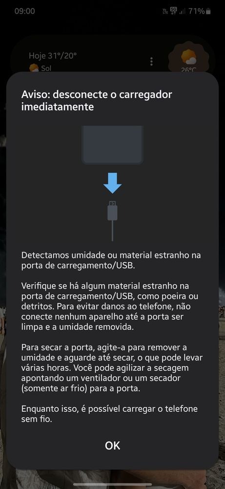 L'étanchéité IP68 sauve votre téléphone d'un plongeon en piscine ou en mer 6 1784308496 235 Letancheite IP68 sauve votre telephone dun plongeon en piscine ou