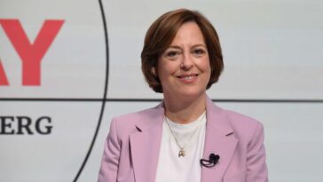 Ofcom ‘incapable de prendre de nouvelles mesures juridiques contre le forum sur le suicide’