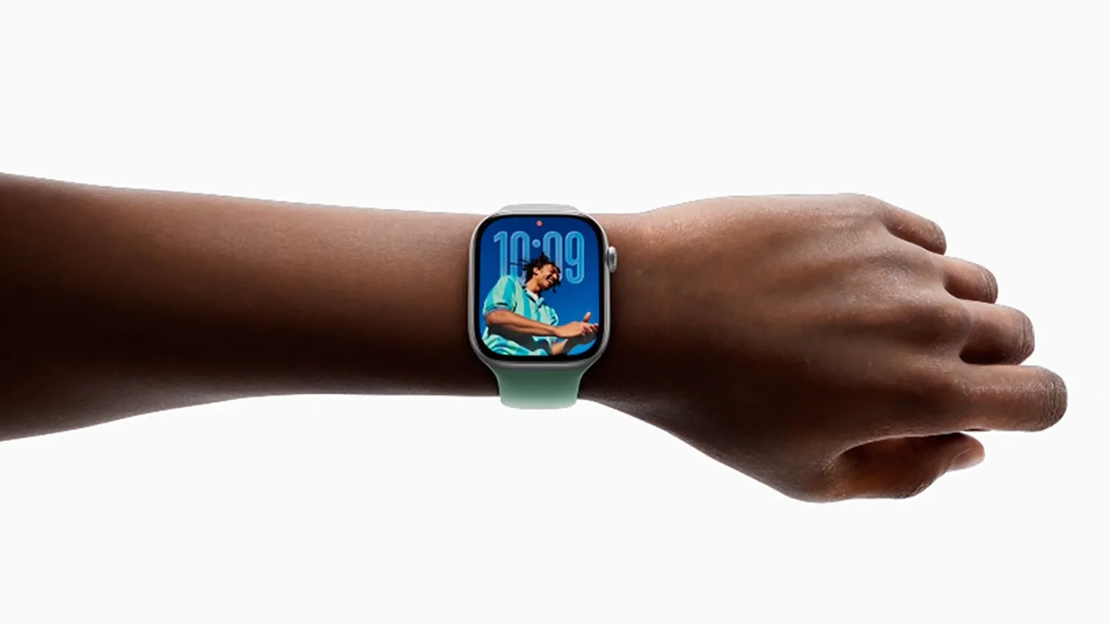 Les défauts les plus décriés de l Apple Watch et les raisons de son désamour grandissant 3 Apple Watch Series 11 sur le bras