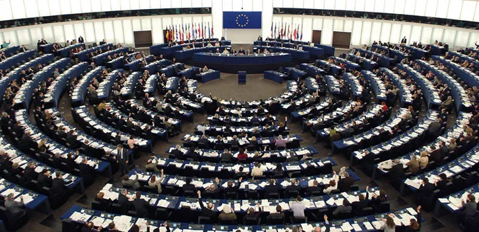 Qu'est-ce que le Chat Control et comment nous affecte-t-il 4 Parlement européen.