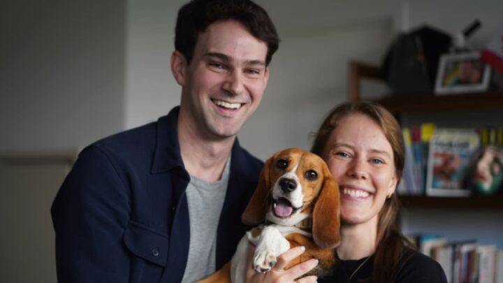 Des scientifiques "hackent" l'ADN pour créer des chiens qui ne font plus éternuer 4 Matt et Maggie Walker avec la beagle Bailey
