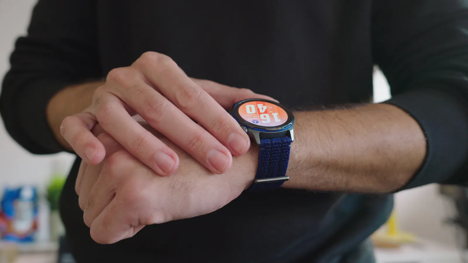 Astuces et fonctions cachées pour maîtriser les montres Huawei comme un expert 3 Design et écran de la Huawei Watch GT Runner 2