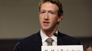 Facebook et Instagram pourraient être à jamais transformés alors que Zuckerberg comparaît devant la cour