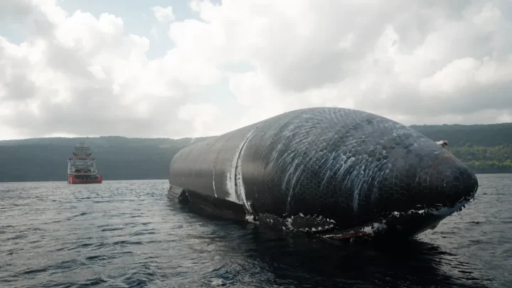Le plus gros étage de fusée du monde survivait 24 jours en mer : un trésor pour SpaceX 2 Le plus gros etage de fusee du monde survivait 24