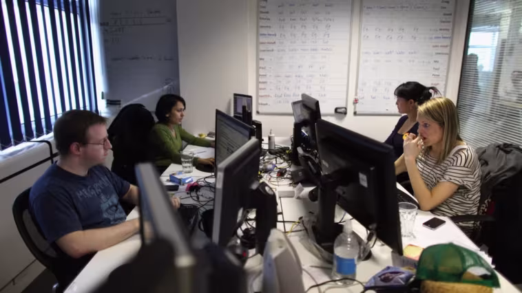 Les employeurs veulent rendre publics vos messages privés Slack pour que l'IA puisse en tirer des enseignements 2 Les employeurs veulent rendre publics vos messages privés Slack pour que l'IA puisse en tirer des enseignements