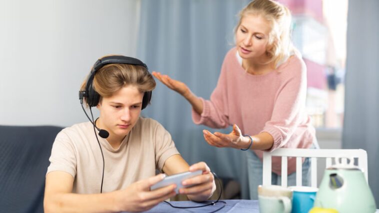 Voici ce qu'il faut savoir sur les affirmations selon lesquelles les réseaux sociaux nuisent aux enfants 3 Voici ce qu'il faut savoir sur les affirmations selon lesquelles les réseaux sociaux nuisent aux enfants
